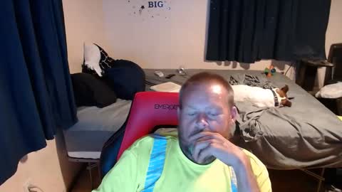 Snapshot of pecker40 chatting on September 12, 4:47 am pecker40 online show from September 12, 4:47 am