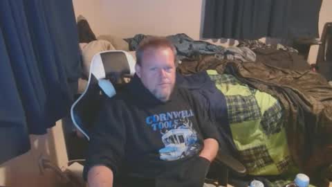 Snapshot of pecker40 chatting on December 2, 4:24 am pecker40 online show from December 2, 4:24 am