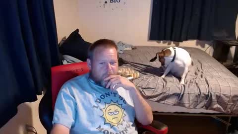 Snapshot of pecker40 chatting on September 28, 11:47 pm pecker40 online show from September 28, 11:47 pm