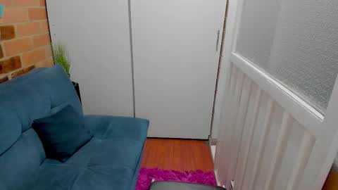 Penelope online show from January 8, 11:32 pm