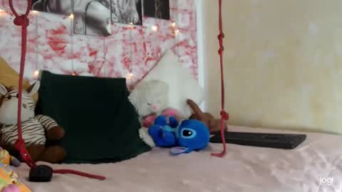 Snapshot of penelopeheart3 chatting on September 28, 9:02 pm penelopeheart3 online show from September 28, 9:02 pm