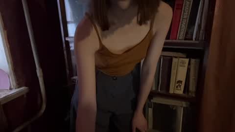 Alya online show from April 4, 2:13 pm