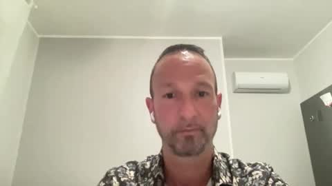 peppinslosqualo online show from June 5, 8:25 pm