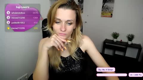 Mia online show from October 24, 6:25 am