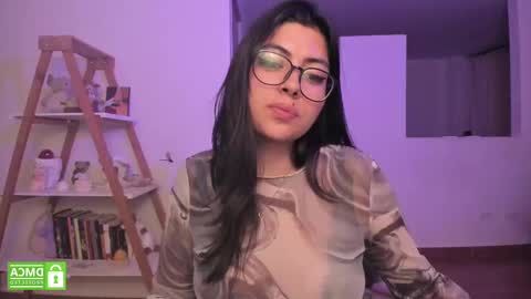 Sarah Ana Banana online show from March 2, 7:10 am