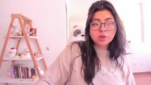 Sarah Ana Banana online show from February 7, 1:43 pm