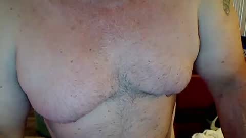 Snapshot of perfecto1957 chatting on October 21, 6:11 pm perfecto1957 online show from October 21, 6:11 pm