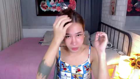 Chloe online show from November 28, 9:05 am