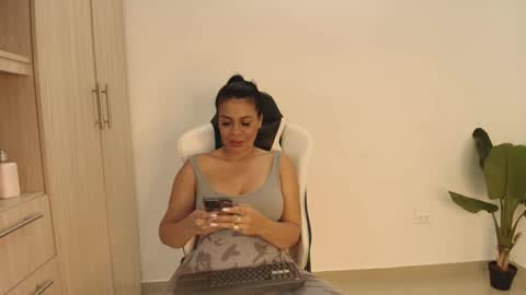 PERLA online show from November 4, 9:38 pm