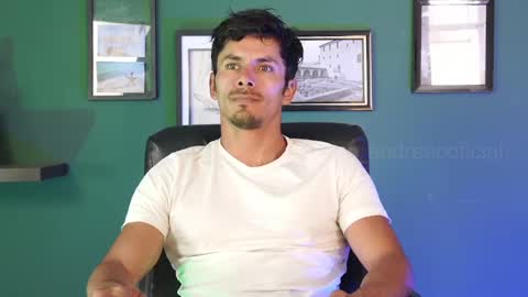 andres    online show from November 25, 5:45 pm