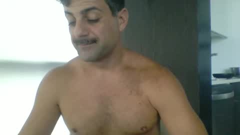 persianprince546 online show from May 26, 3:40 pm