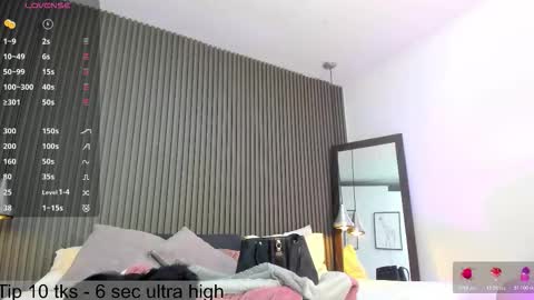 Lizza online show from November 16, 11:45 am