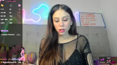Snapshot of pervertida588941 chatting on October 16, 2:00 am amara online show from October 16, 2:00 am