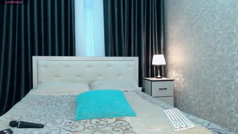 im Ju  PVT IS OPEN -- LUSH IS ON online show from April 18, 5:09 am