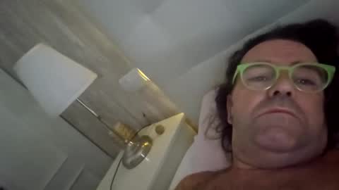 Snapshot of peter50831 chatting on October 23, 11:23 am peter50831 online show from October 23, 11:23 am