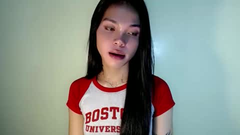 Snapshot of petite_angelx chatting on September 27, 12:36 pm angel online show from September 27, 12:36 pm