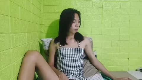 Yuriee online show from February 18, 8:59 am