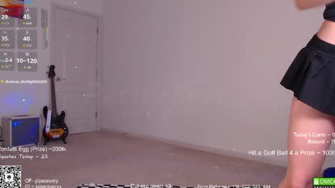 PiperAvery online show from April 5, 11:46 pm