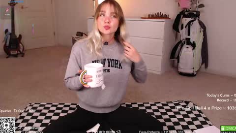 PiperAvery online show from April 14, 1:36 pm