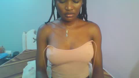diva online show from May 13, 2:32 am