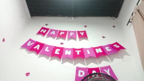 danna online show from February 26, 7:34 am