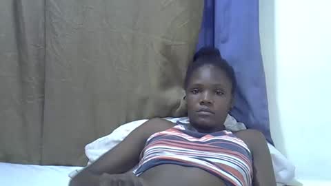 petiteslim2 online show from April 9, 5:55 am