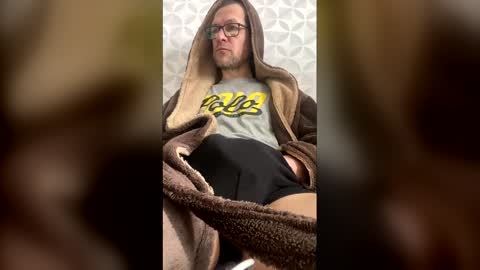 petrovichxxx81 online show from April 10, 9:36 am