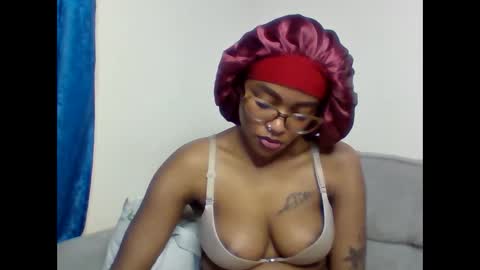 Arielle online show from February 1, 1:35 am