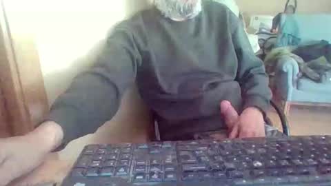 peyo873996 online show from April 13, 1:48 pm