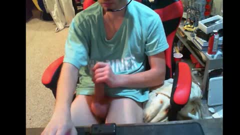 Snapshot of phantm420__ chatting on October 18, 6:12 pm phantm420__ online show from October 18, 6:12 pm