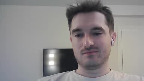 PhilipBorison online show from February 13, 4:32 am