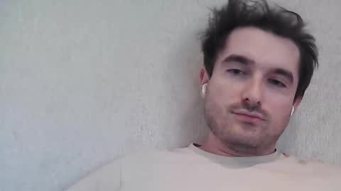 PhilipBorison online show from December 5, 1:20 pm