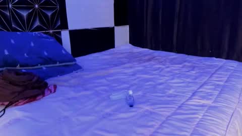 AJ online show from September 13, 3:03 pm