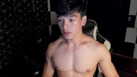 AJ online show from December 19, 10:33 am