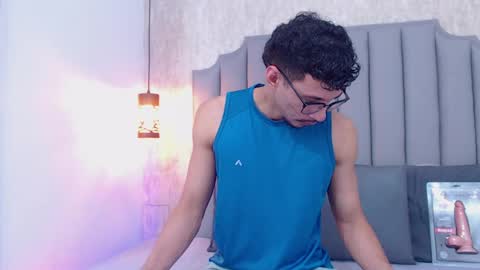 Milo online show from May 29, 3:15 am
