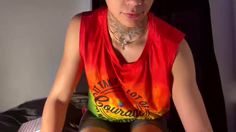 PHILLIP online show from November 10, 3:48 pm