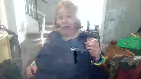 Geri online show from November 16, 4:42 pm