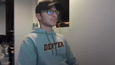 phnxrisen7811 online show from April 21, 9:22 pm