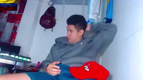 AdnierGnz online show from January 11, 1:39 pm