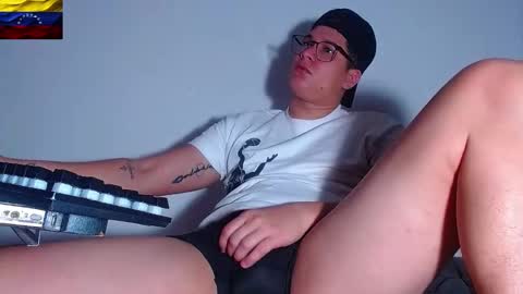 AdnierGnz online show from February 28, 2:54 pm