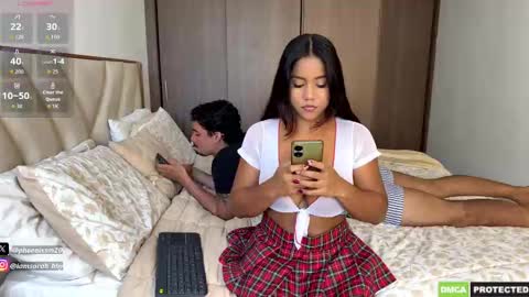 Snapshot of phoenixxx69_ chatting on September 18, 7:18 pm Sarah y Maximo online show from September 18, 7:18 pm
