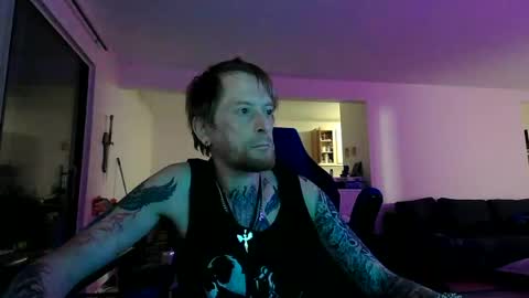 phrostdd online show from June 20, 1:23 am