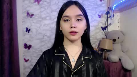 Ms Pia online show from April 13, 6:45 pm