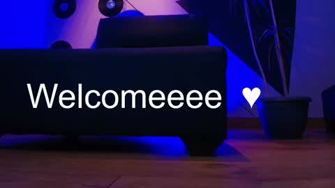 Snapshot of pia_mo chatting on October 12, 2:26 am Special Couple Show - WELCOME TO XMAS 5 and 6 December - 2 at 8 pm COL hour online show from October 12, 2:26 am