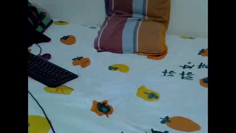 pickle_fingers online show from May 4, 8:37 pm