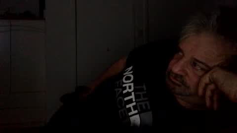 pierreth3 online show from January 7, 3:44 am