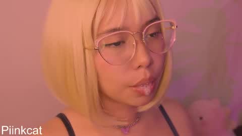 Emi online show from March 5, 8:32 am