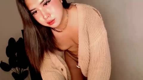Ivy Morningstar online show from May 8, 1:44 am