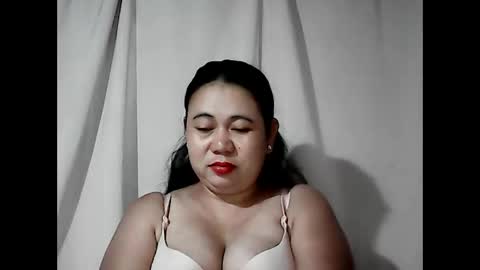 pinaymama12345 online show from April 3, 11:11 pm