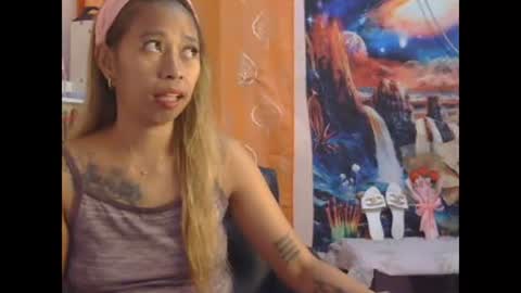 pinaymorena_renelda online show from April 15, 11:24 am